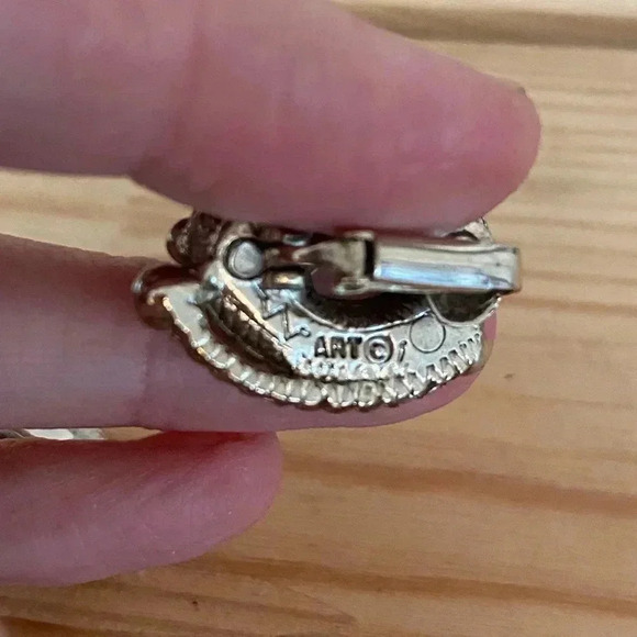 Art “Arthur Pepper” Signed Vintage Agate Gemstone Clip On Earrings - Picture 5 of 6